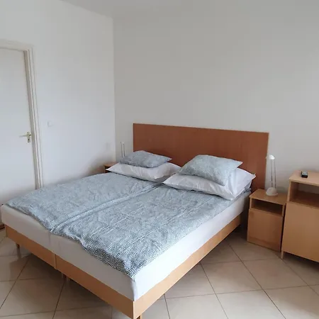 Апартаменты Pihenes Haza-relax Apartmanhaus Денешдиаш