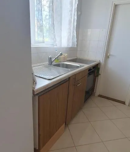 Pihenés Háza-relax Apartmanhaus Gyenesdiás