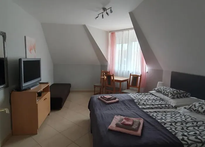 Pihenes Haza-relax Apartmanhaus شقة *