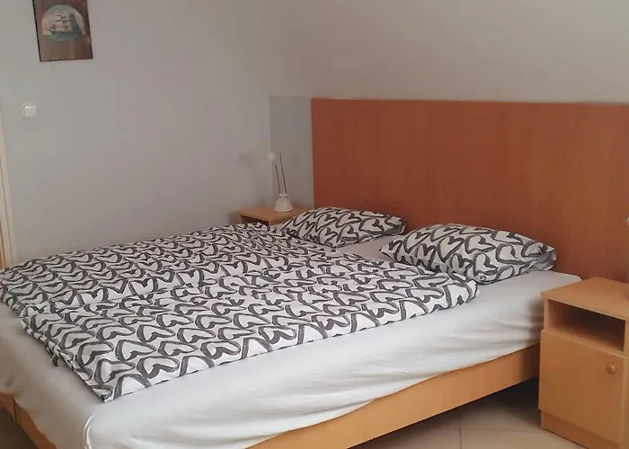 Pihenés Háza-relax Apartmanhaus Appartamento Gyenesdiás