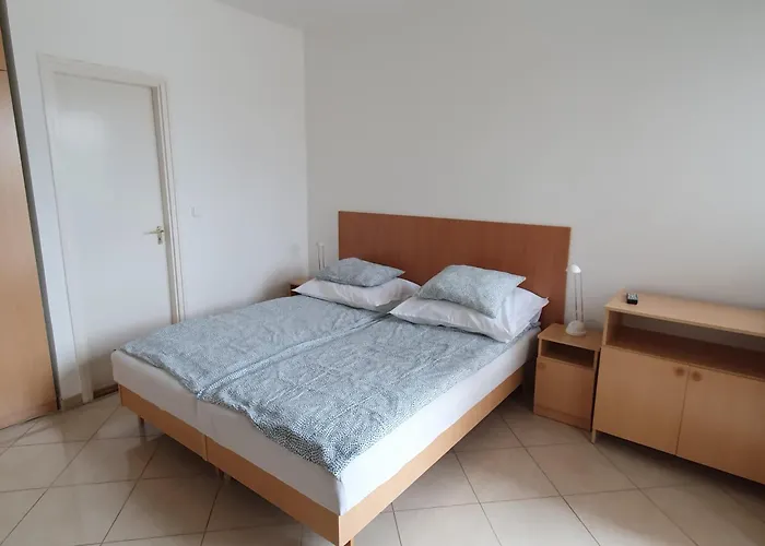 Apartment Pihenés Háza-relax Apartmanhaus Gyenesdiás